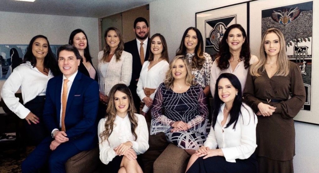 Limongi chega aos 30 anos com o escritório formado quase que exclusivamente por mulheres&nbsp;advogadas